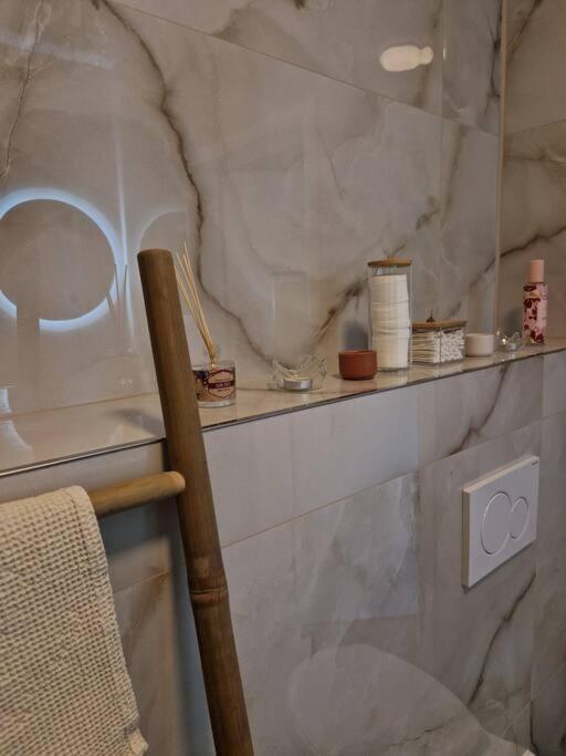 Apartman V Meste Bratislava Luaran gambar